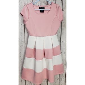 ♥️ 2-Hip Girl Dress size 6